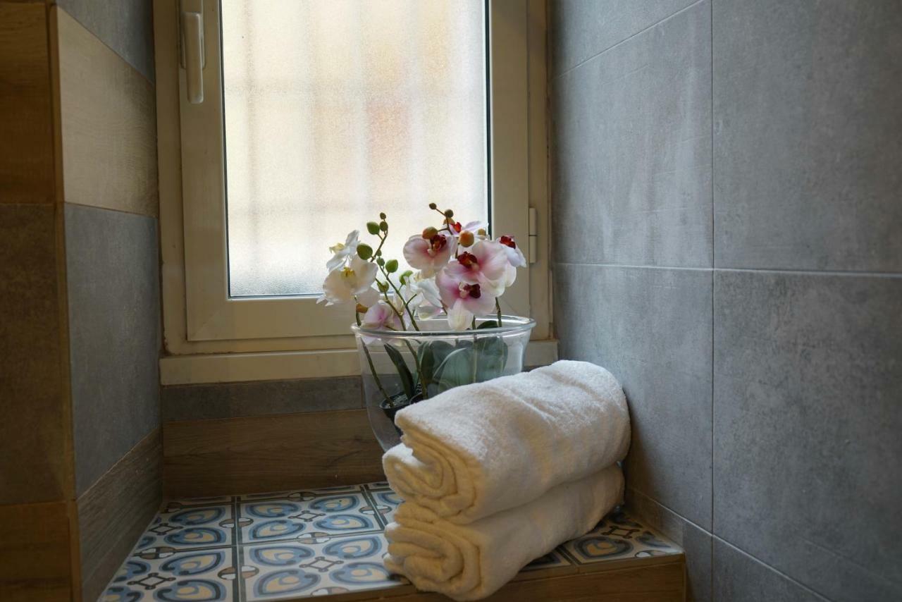 Re Di Roma Bright Home Bagian luar foto